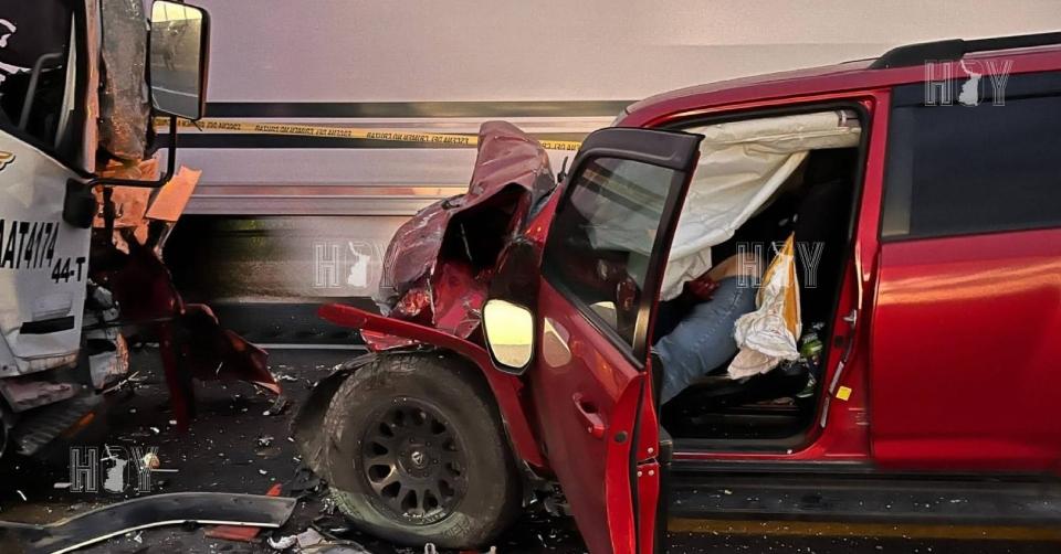 Hoy Tamaulipas - Muere conductor tras brutal choque contra camion en la ...