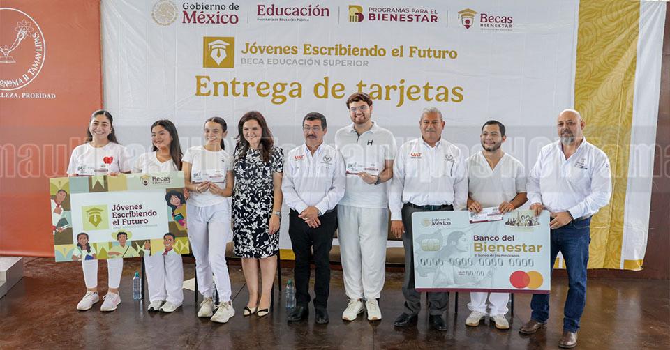 Hoy Tamaulipas - Tamaulipas Encabeza el rector Damaso Anaya entrega de ...