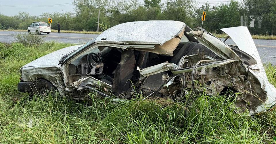 Hoy Tamaulipas - Accidente en Tamaulipas Choque entre trailer y taxi ...
