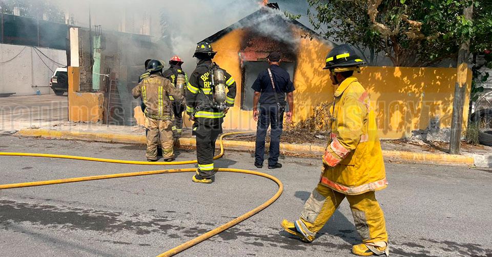 Hoy Tamaulipas - Tamaulipas Voraz incendio destruye vivienda en la ...