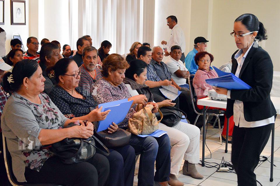 Hoy Tamaulipas - Facilita IPSSET tramites de jubilaciones y pensiones