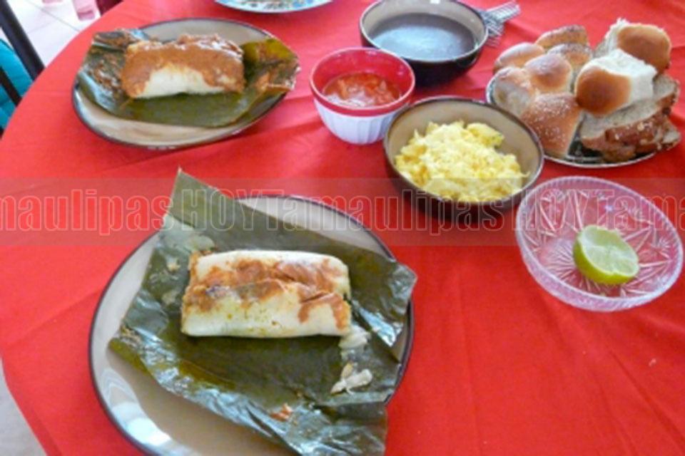 Hoy Tamaulipas Con tamales y estruendo de cohetones guatemaltecos