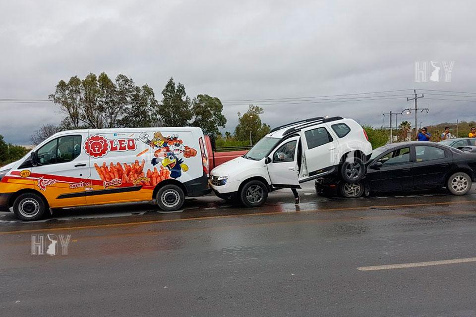 Hoy Tamaulipas - Choque multiple en Ciudad Victoria responsable se dio ...