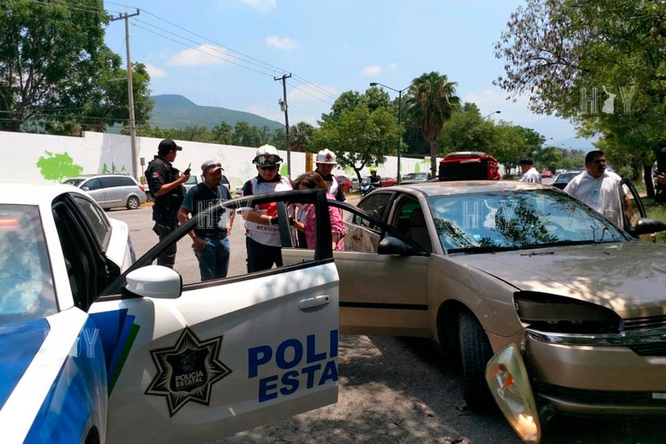 Hoy Tamaulipas - Choca y se da a la fuga en Ciudad Victoria una lesionada