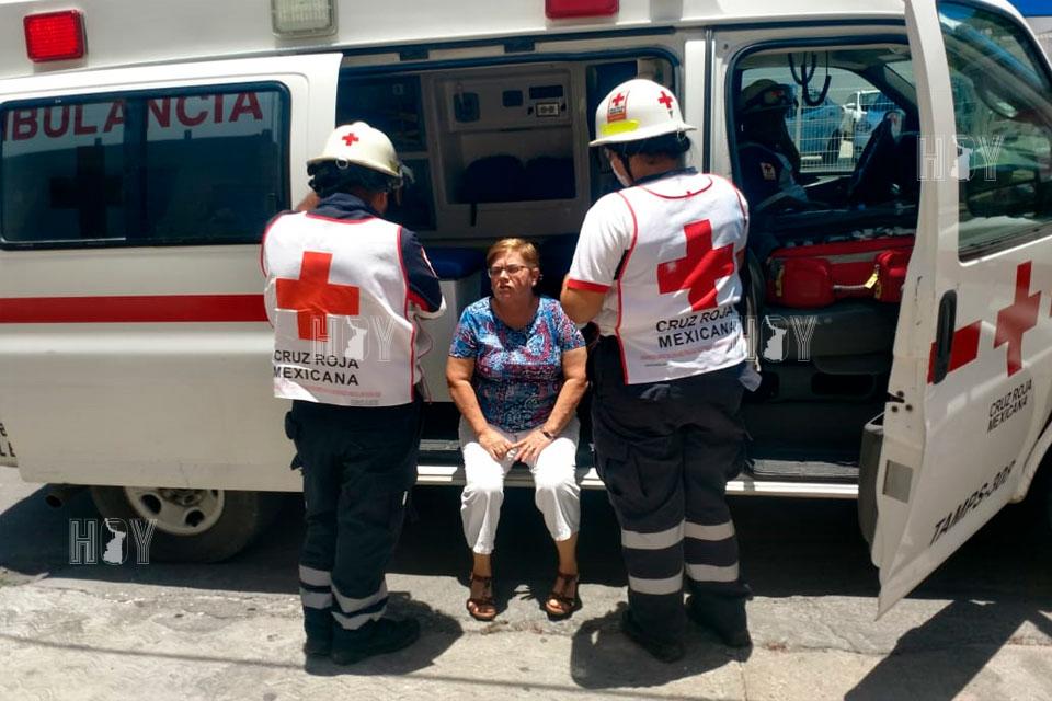 Hoy Tamaulipas - Choque deja una mujer lesionada en Ciudad Victoria