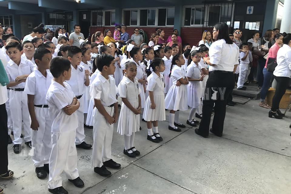 Hoy Tamaulipas - Pide PC evitar ceremonias largas en escuelas de Matamoros