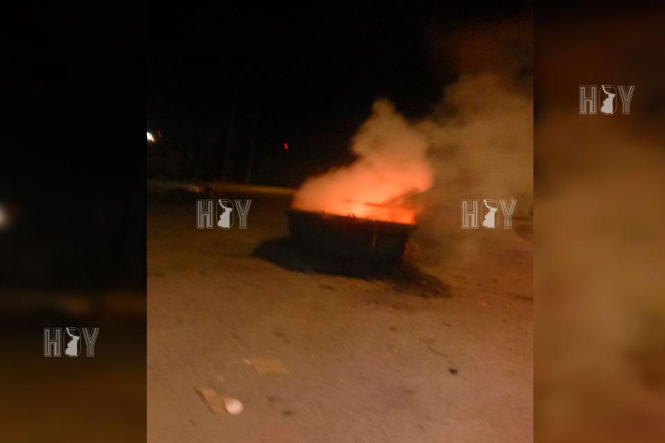 Hoy Tamaulipas - Le prenden fuego a contenedores de basura en Madero