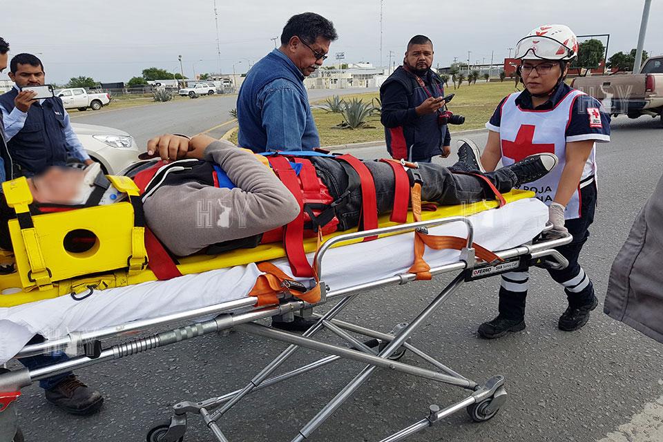 Hoy Tamaulipas - Choque en Nuevo Laredo deja un lesionado