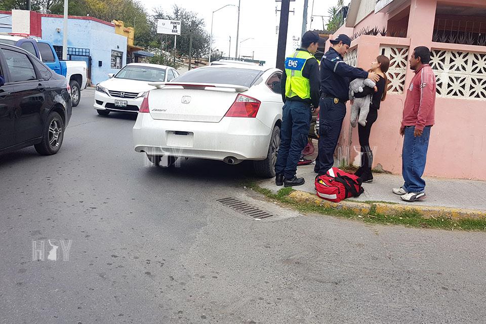 Hoy Tamaulipas - Choque en Nuevo Laredo deja danios materiales