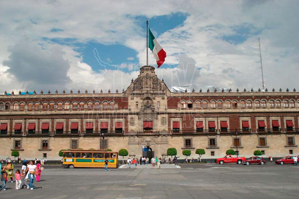 Hoy Tamaulipas - En 2019 AMLO desempolvo y dio vida al Palacio Nacional