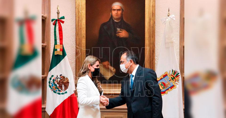 Hoy Tamaulipas - Guerrero Mexico Entrega Hector Astudillo Flores oficinas  del Ejecutivo estatal a Evelyn Salgado Pineda
