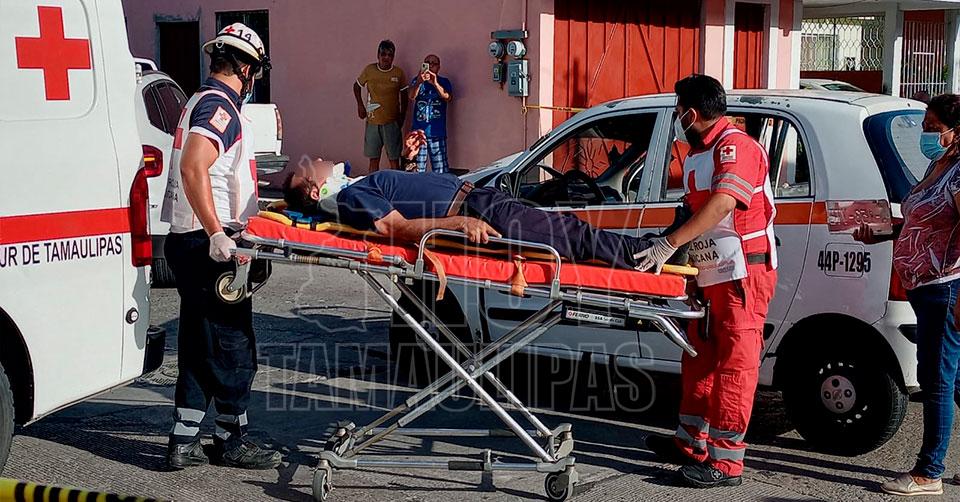 Cuatro heridos y cuantiosos daños materiales; saldo de choque múltiple en Tampico