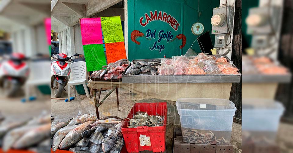 Hoy Tamaulipas - Tamaulipas Repuntan ventas en mercado de mariscos en  Altamira
