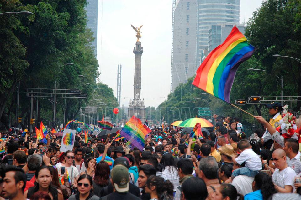 Hoy Tamaulipas Marcha del Orgullo LGBTTTI en Mexico cumple 40 anios